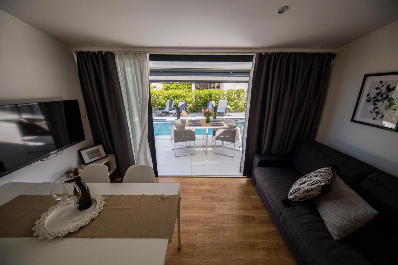 First Apartment Zadar Exteriör bild