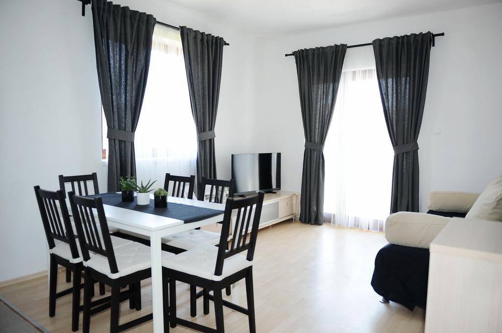 First Apartment Zadar Exteriör bild