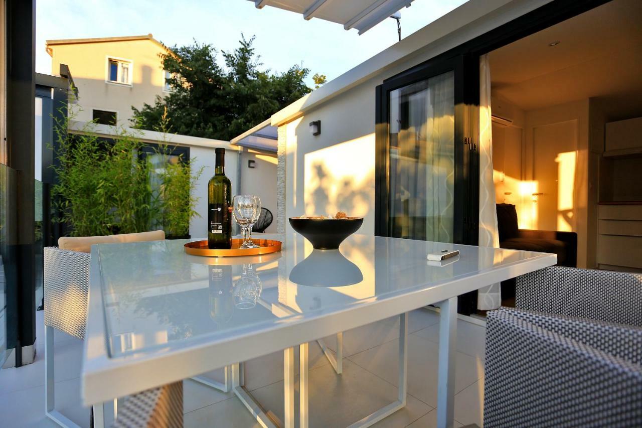 First Apartment Zadar Exteriör bild