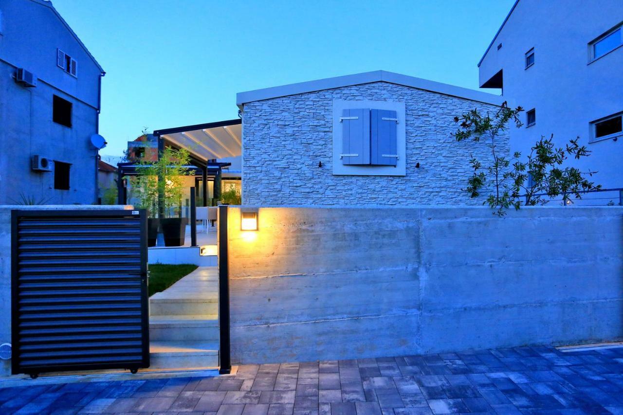 First Apartment Zadar Exteriör bild