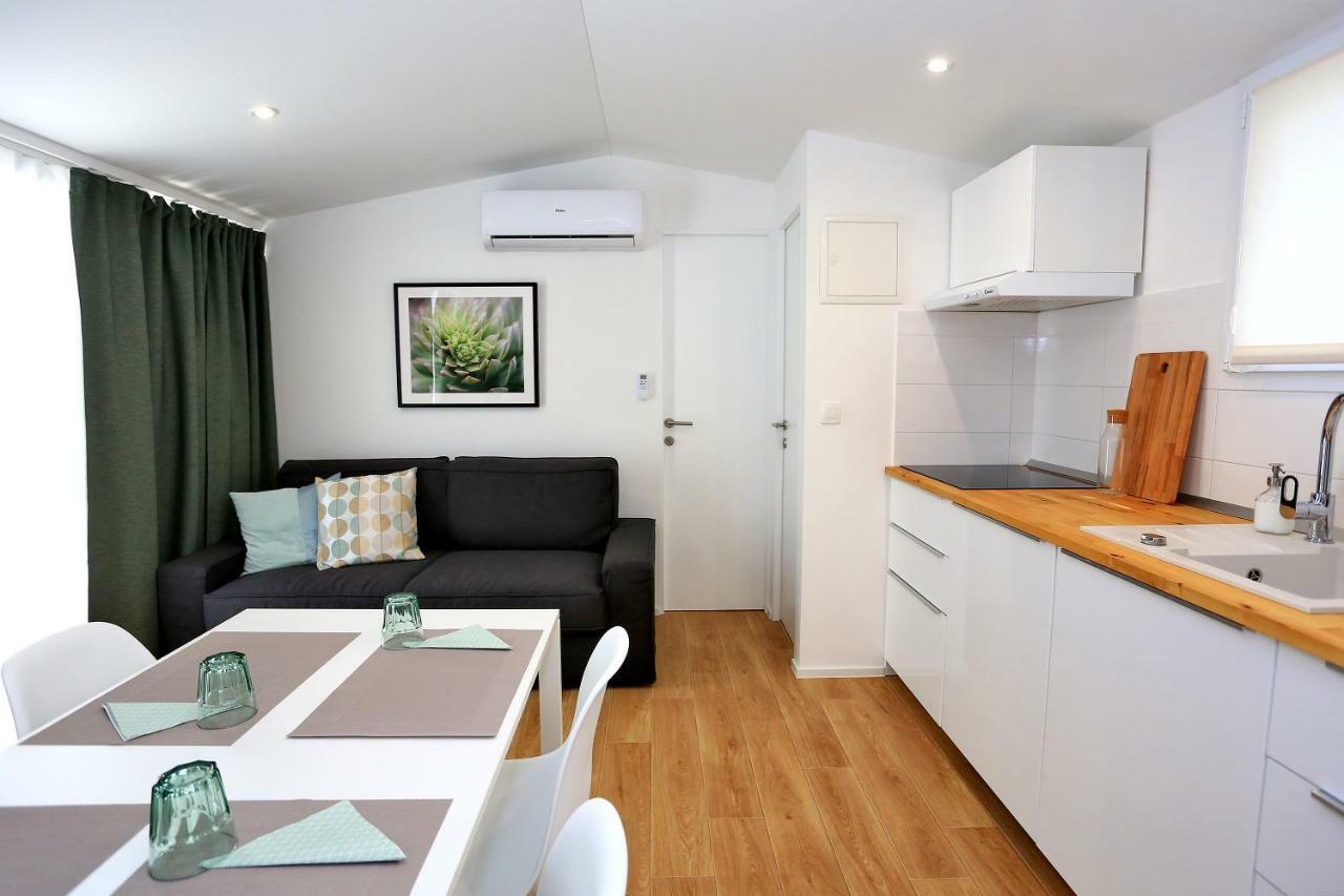 First Apartment Zadar Exteriör bild