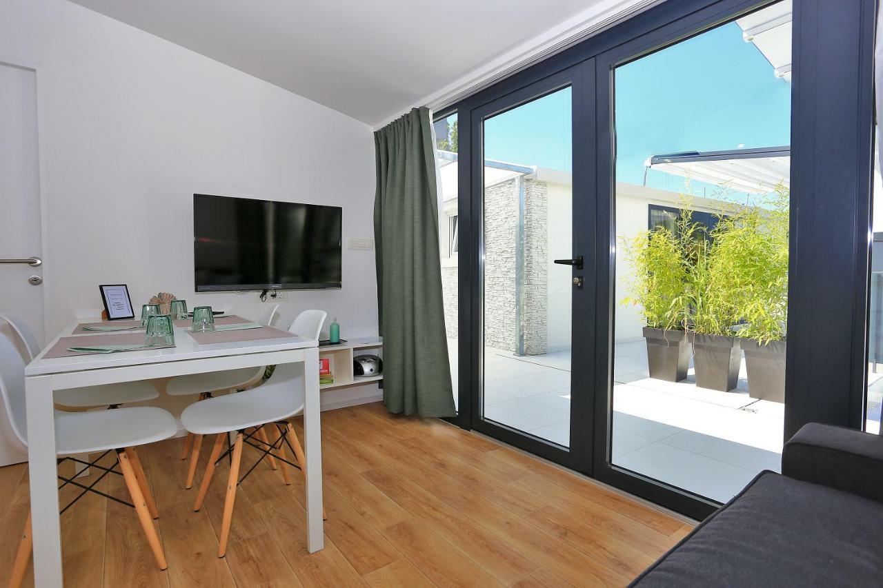 First Apartment Zadar Exteriör bild