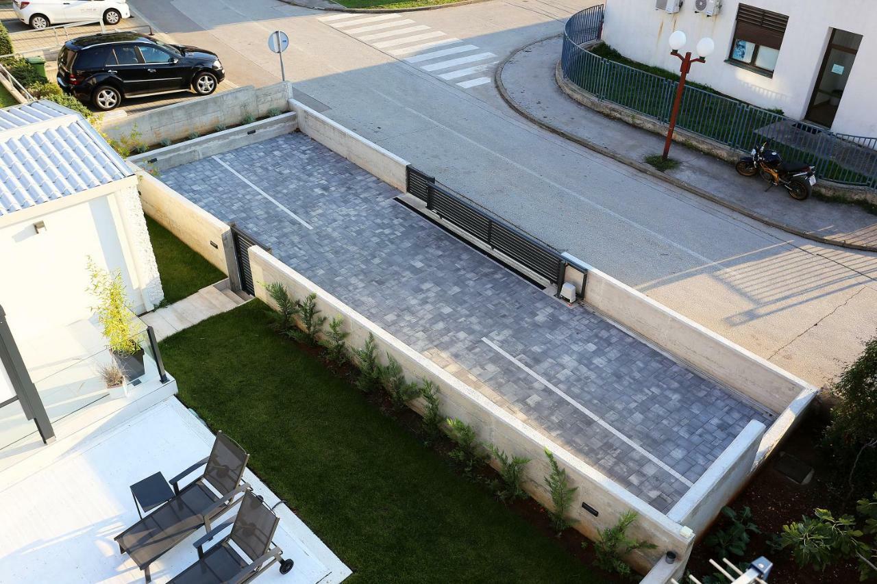 First Apartment Zadar Exteriör bild